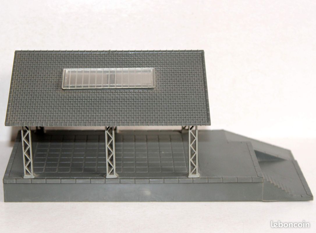 LIMA HO. MAQUETTE Decor Diorama. Gare D'orleans Et 6 Personnages EUR 19,90 - FR