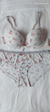 Set Lingerie Victoria's Secret 3 Pièces – Dentelle – Taille S-32/DD – Neuf Avec étiquettes