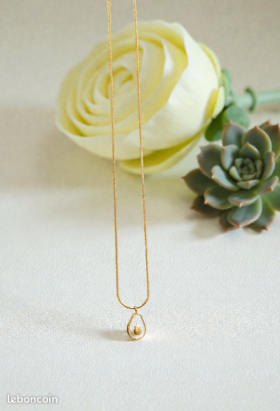 Collier pendentif avocat (image 3)