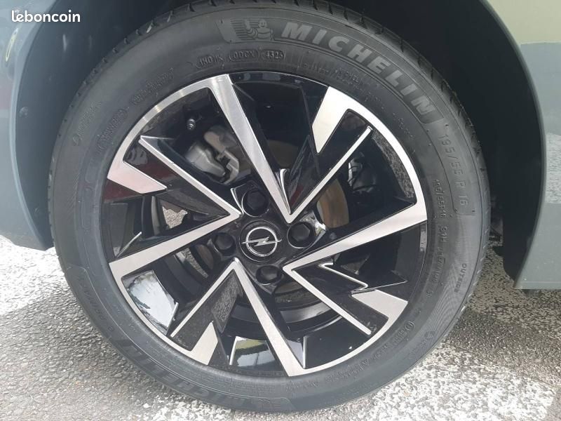 Opel Corsa 1.2 Turbo Hybrid 110ch GS e-DCT6 (image 14)