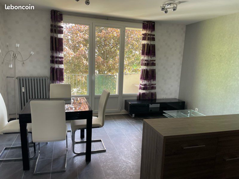 Appartement 3 pièces 60 m² · à Dole · 60 m² · 750 €