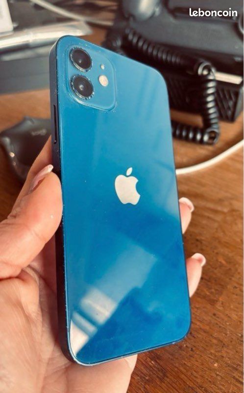 IPhone 12 (image 2)
