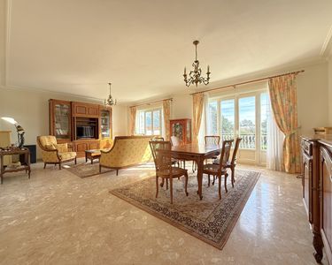 Maison 670 000 € - 282 m²