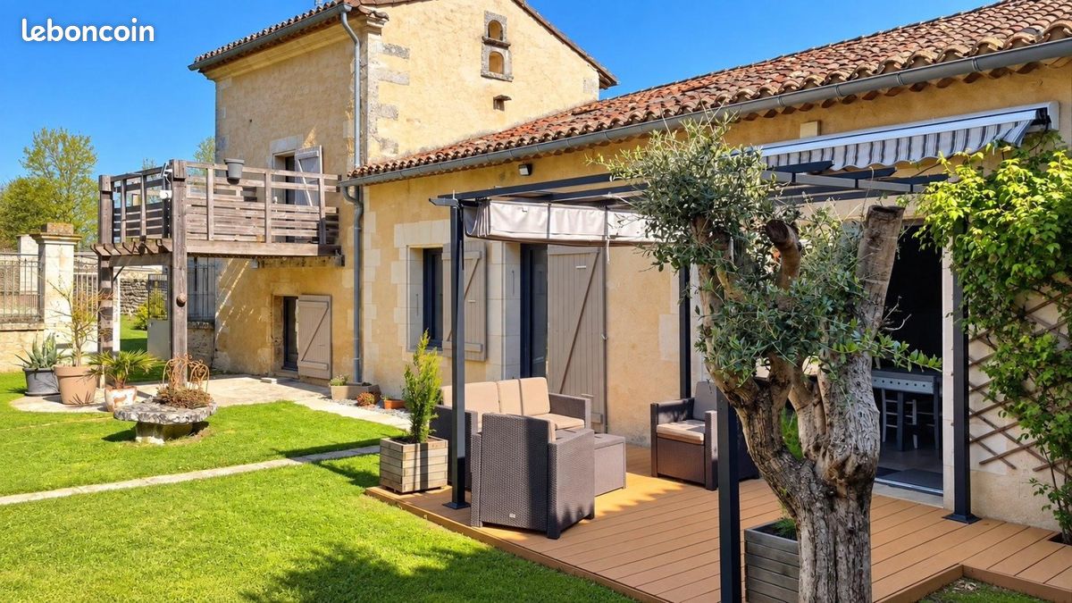 Maison 7 pièces 175 m² · à Vibrac · 175 m² · 300 000 €
