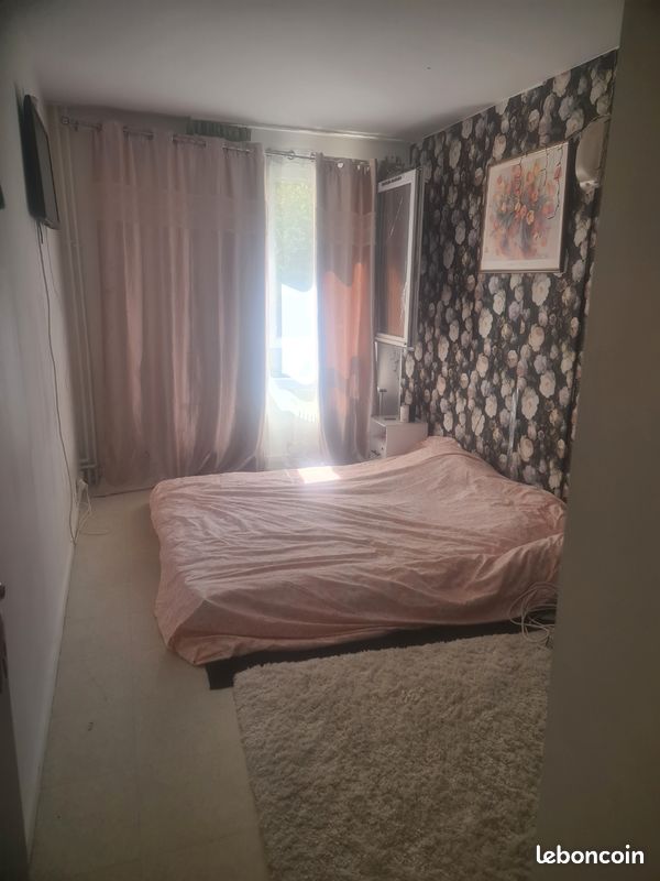 Appartement 2 pièces 30 m² · à Montigny-le-Bretonneux · 30 m² · 700 €
