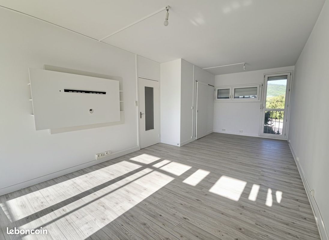 Appartement 3 pièces 63 m² · à Clermont-Ferrand · 63 m² · 77 000 €