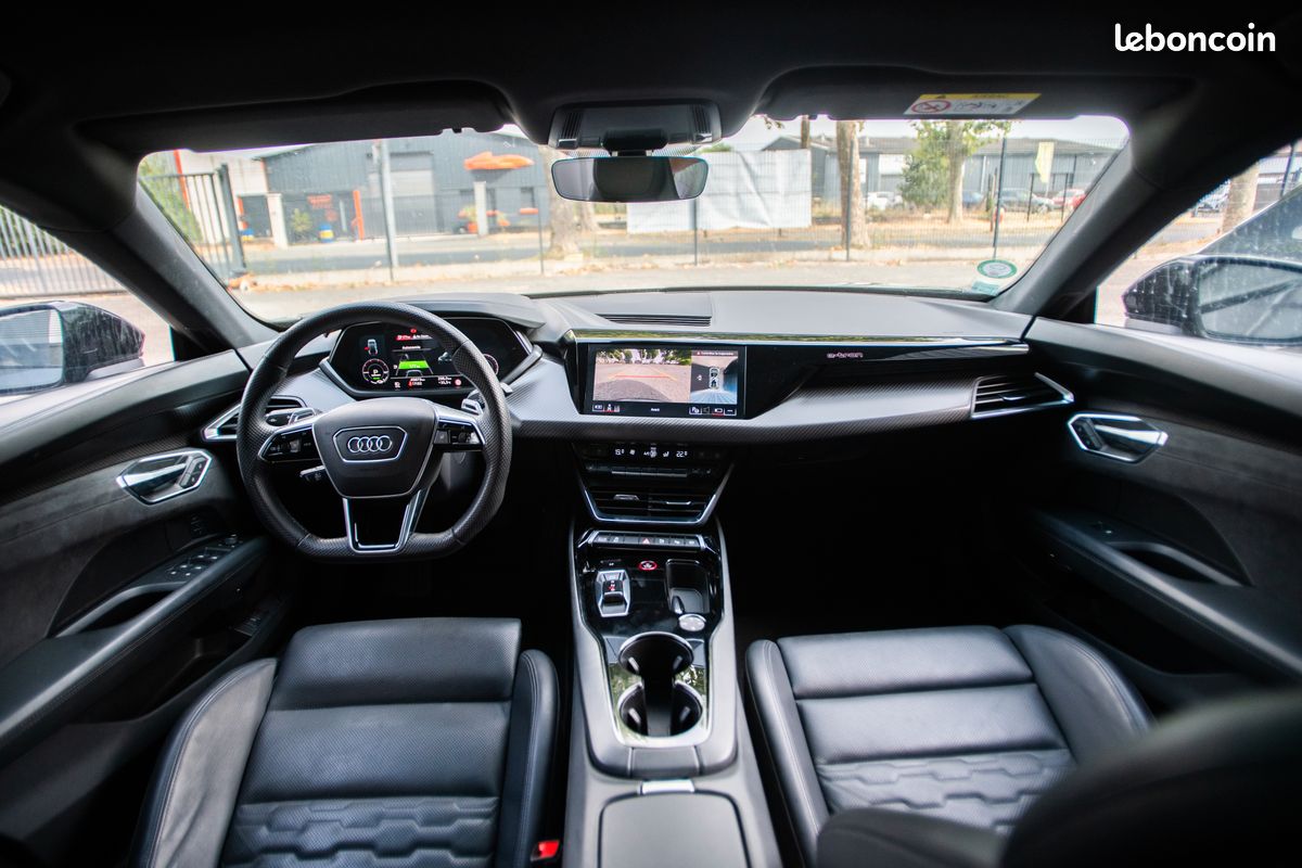Audi e-tron gt quattro avus 476 ch - 2022 (image 3)