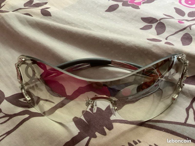 Lunettes de soleil (image 1)