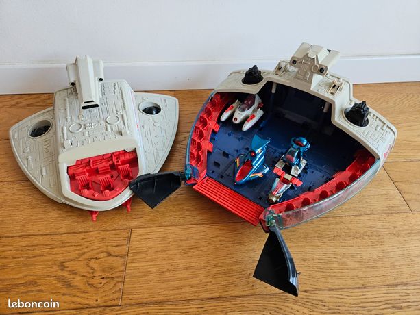 Bluebird manta force porcupine 100% complete – SirTN toys inc. A polly