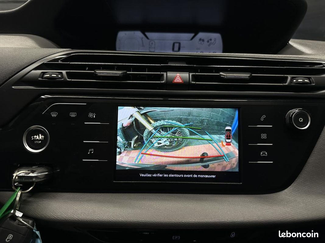 Citroen c4 picasso ii 1.2 thp 110 ch / camera de recul (image 17)