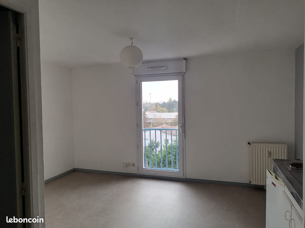 Appartement 1 pièce 25 m² · à Poitiers · 25 m² · 420 €