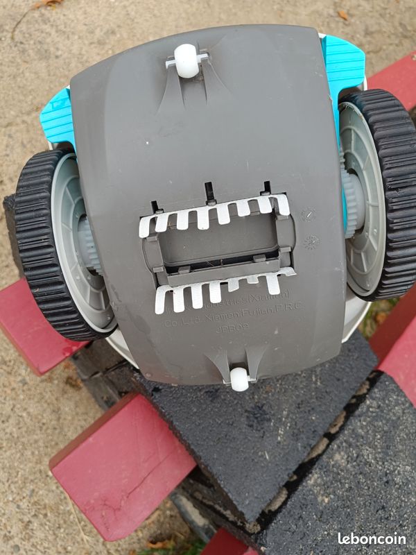 Aspirateur robot piscine (image 2)