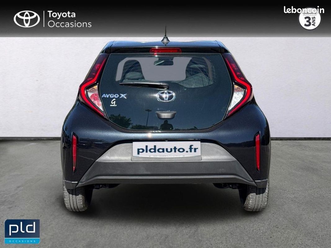 Toyota Aygo X 1.0 VVT-i 72ch Dynamic S-CVT MY23 (image 6)
