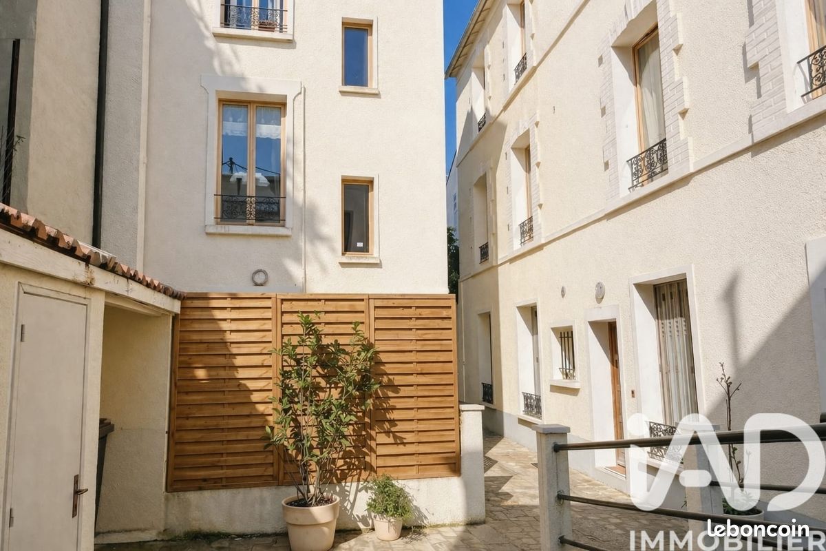 Appartement 2 pièces 43 m² · à Montreuil · 43 m² · 309 000 €