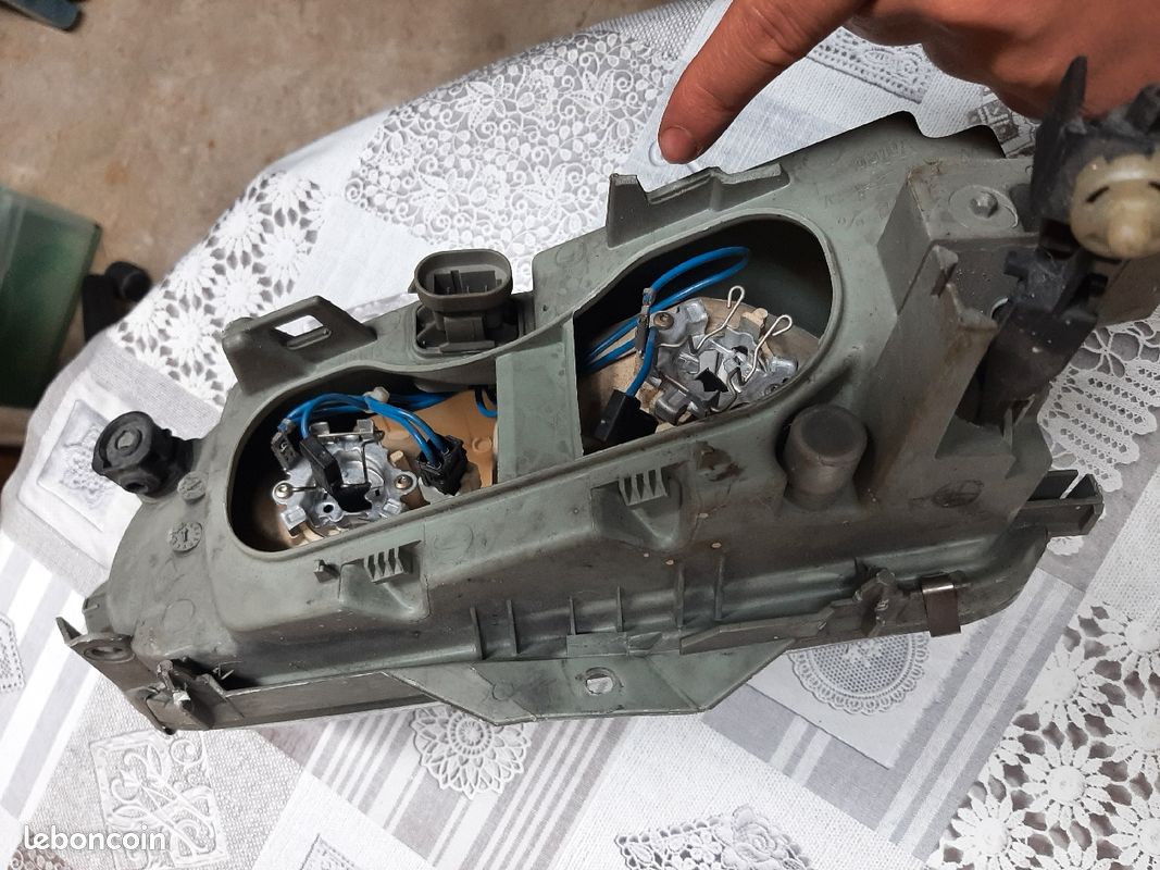 Phare avant gauche Renault Laguna 1 phase 1 ou Espace 2 phase 1 1994 1995 1996 1997 1998 conducteur (image 3)