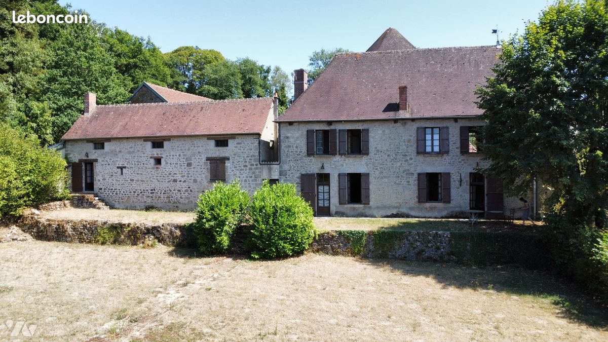 Maison 10 pièces 212 m² · à Saint-Amand · 212 m² · 312 000 €