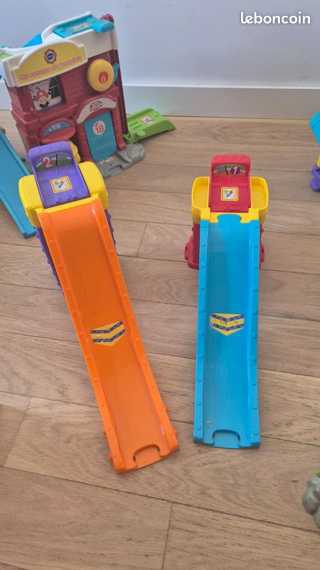 VTech Tut Tut Bolides – grand lot circuits garages + 8 véhicules (image 6)