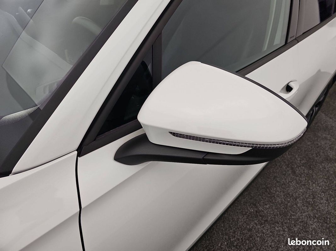 VOLKSWAGEN Tiguan 1.5 eTSI 131ch DSG7 Life Plus (image 23)