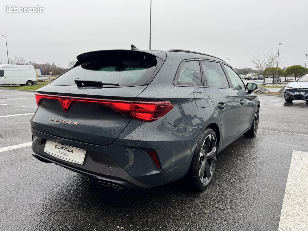 Cupra Leon SPORTSTOURER 1.5 eTSI Hybrid 150 ch DSG7 V (image 5)