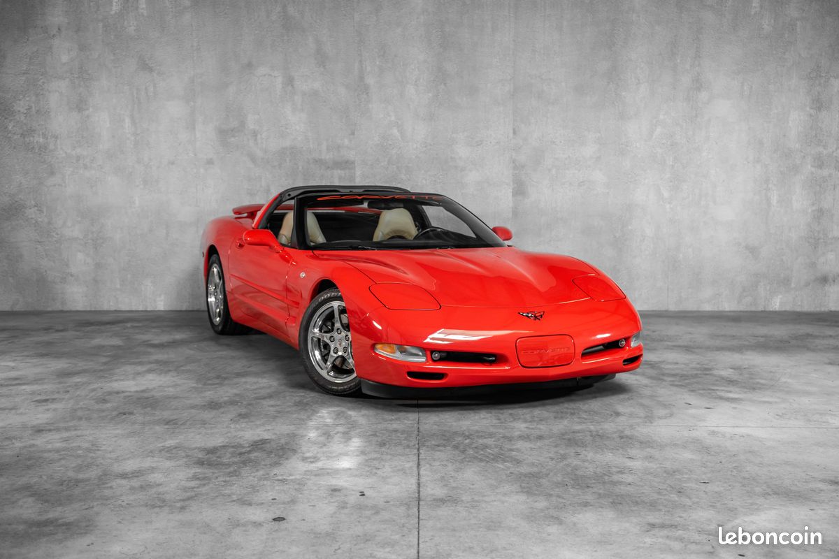 Chevrolet Corvette C5 Coupé 5.7L V8 344 CH - Boîte Manuelle - Affichage Tête Haute - Suspensions Pilotées - Echappement Borla - État & Historique Exceptionnel (image 1)