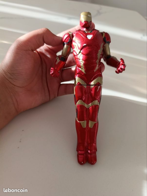 Stylo Iron man collecteur (image 1)