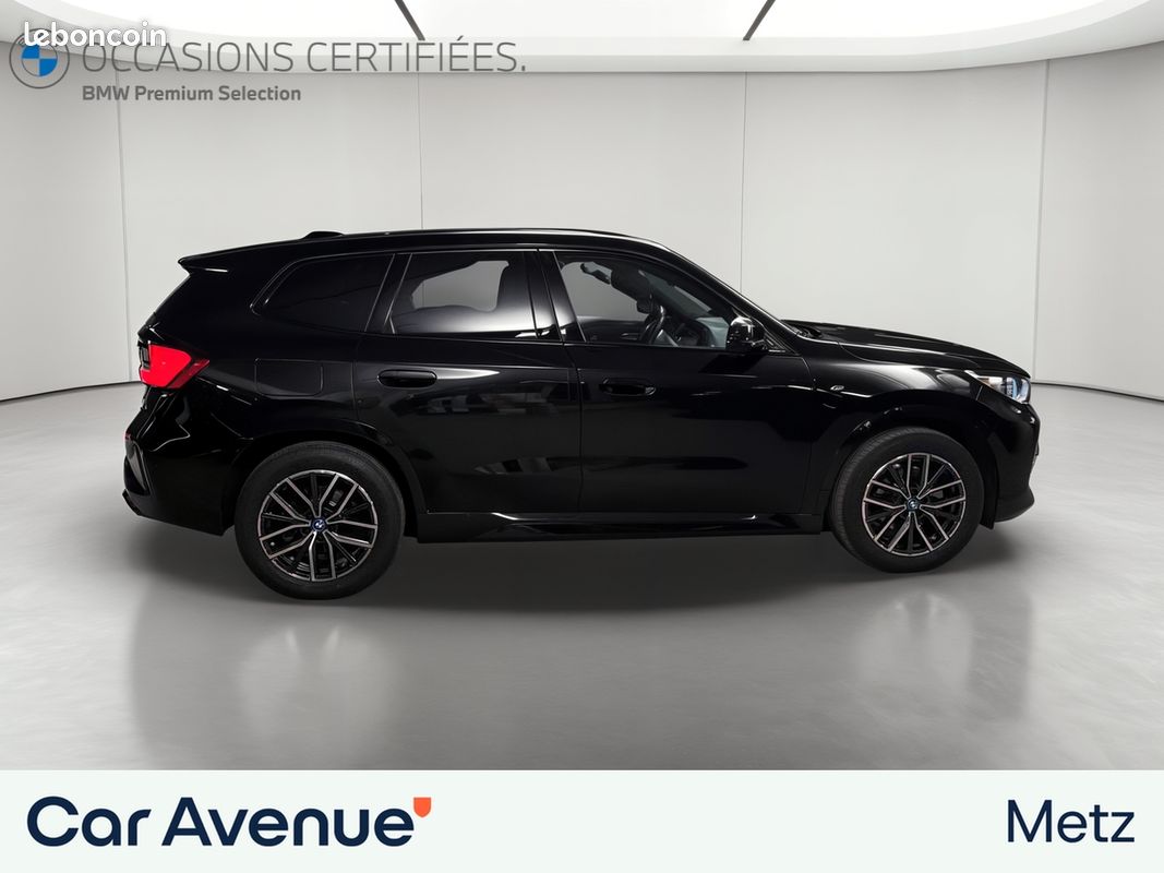 BMW iX1 eDrive20 M Sport (image 6)