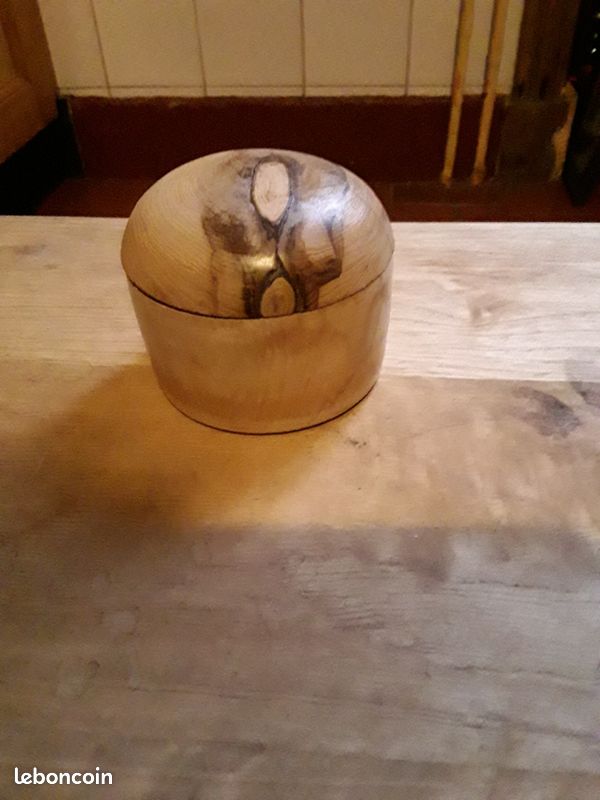 Boite ronde en bois (image 1)