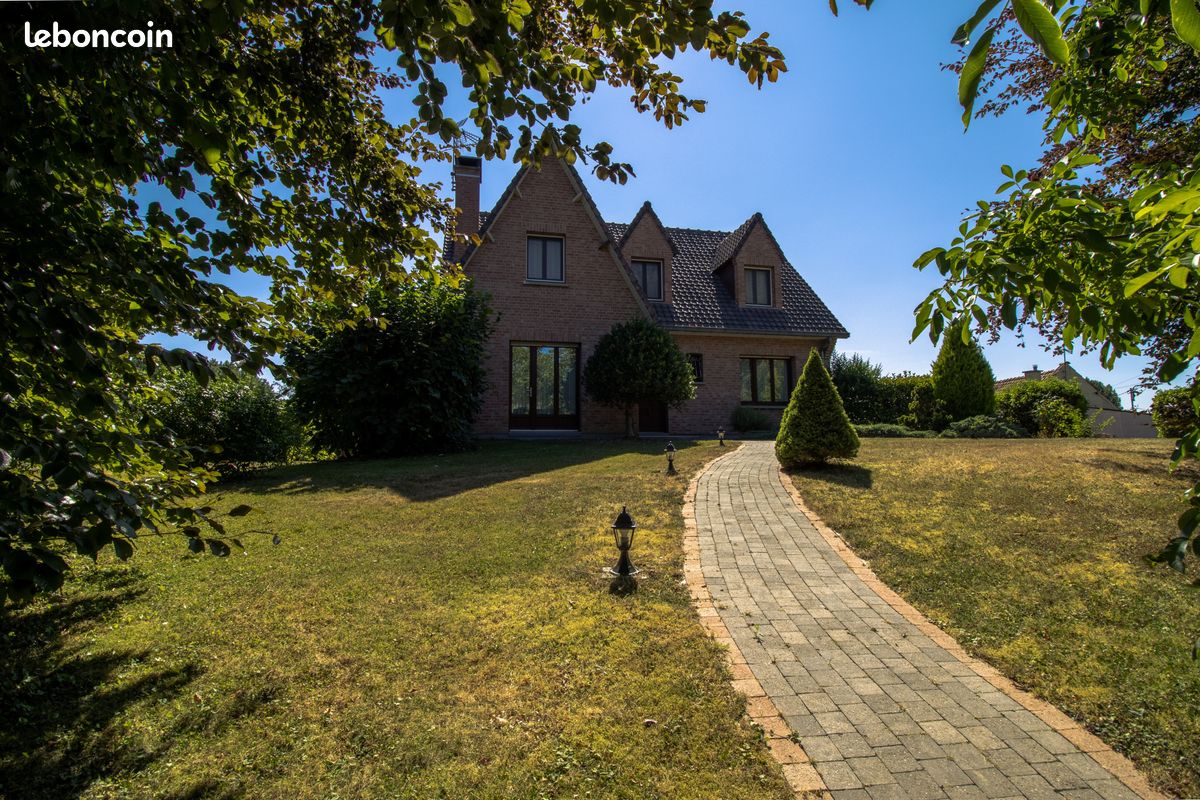 Maison 5 pièces 147 m² · à Bermerain · 147 m² · 386 600 €