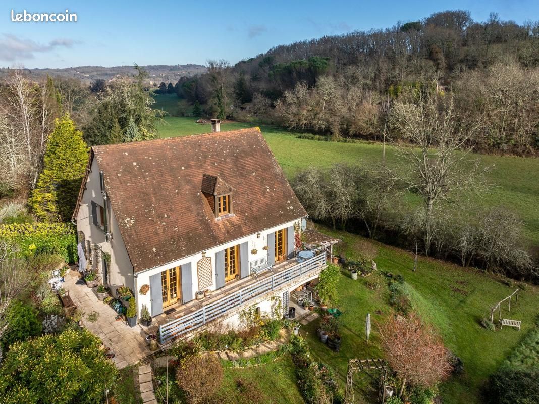 Maison 4 pièces 129 m² · à Le Buisson-de-Cadouin · 129 m² · 300 000 €