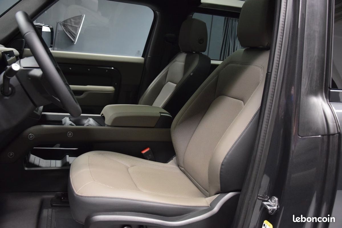 Land Rover Defender 90 D250 X-Dynamic HSE — 2025 — 20 800 km (image 4)