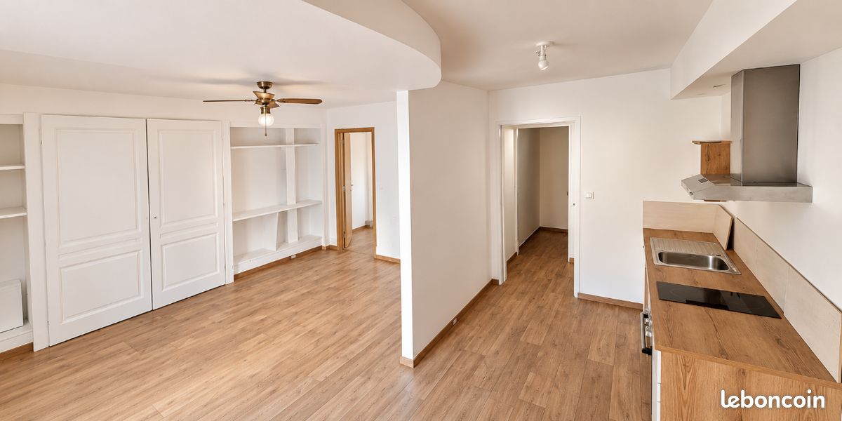 Parking 2 pièces 47 m² · à Poligny · 47 m² · 600 €/mois