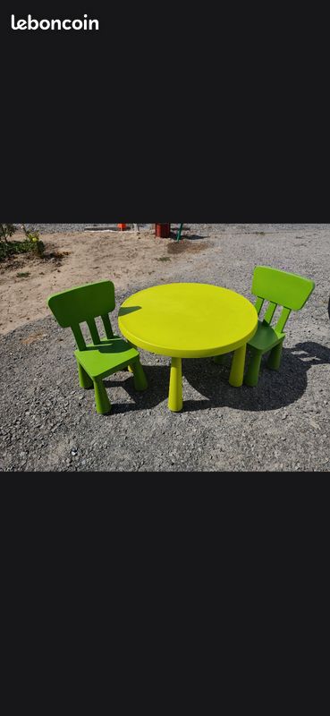 Table et chaises enfant (image 1)