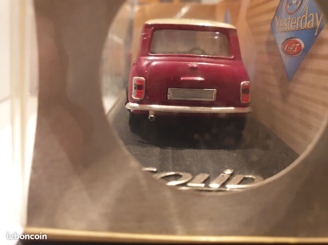 Mini Cooper Rouge échelle 1/43 Solido - Modèle Voiture Miniature Boîte Souple