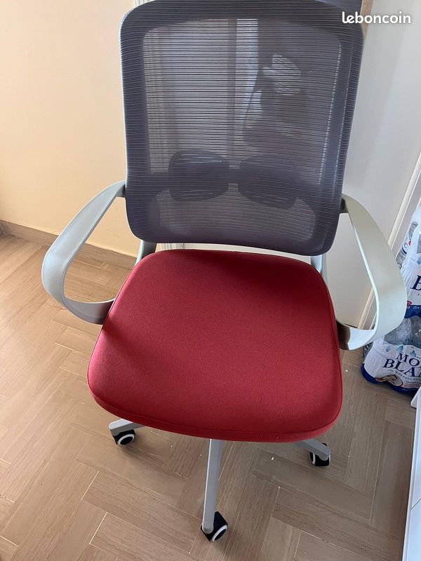 Chaise de bureau très bon état (image 1)
