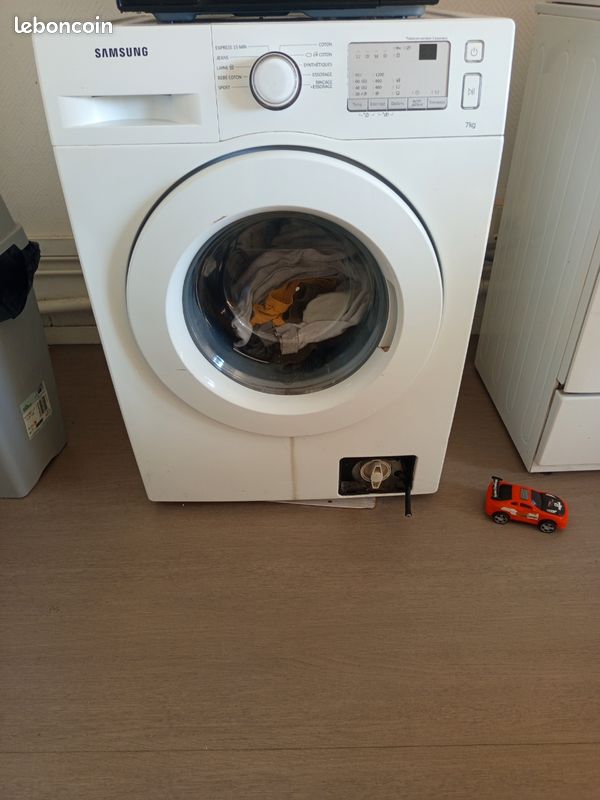 Machine a laver (image 1)