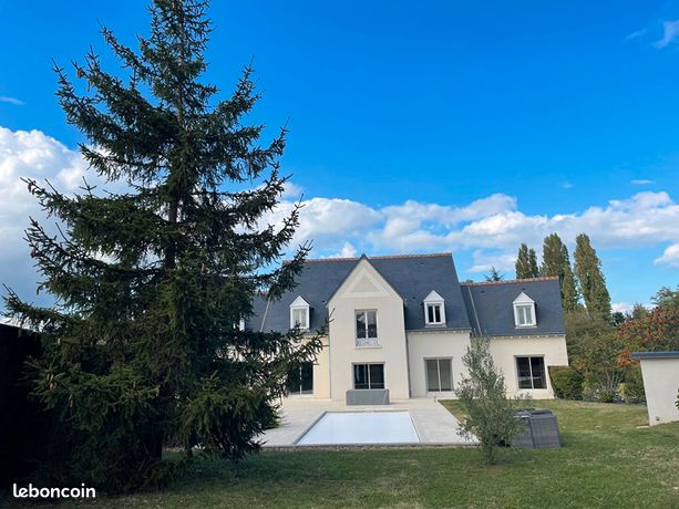 Propriété 9 pièces 337 m²