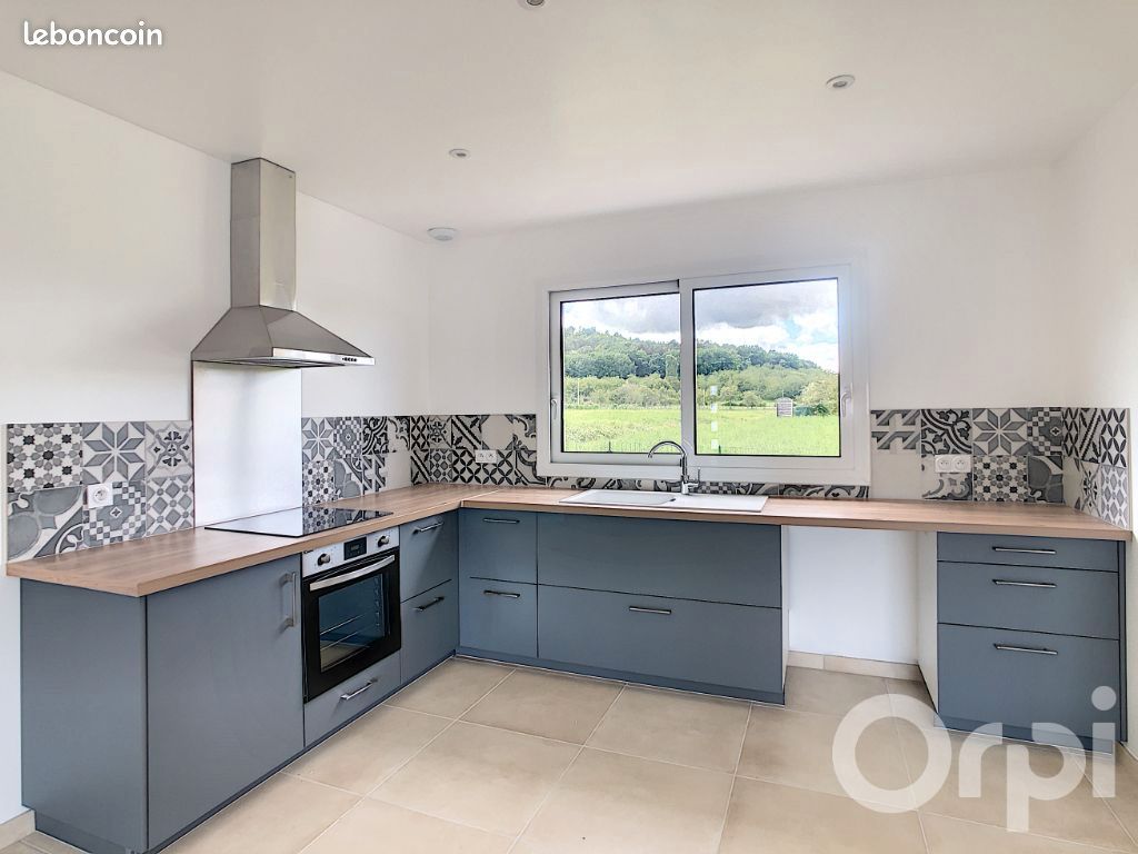 Maison 4 pièces 96 m² · à Terrasson-Lavilledieu · 96 m² · 960 €/mois