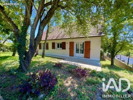 Maison 8 pièces 160 m² · à Corbeil-Essonnes · 160 m² · 328 000 €