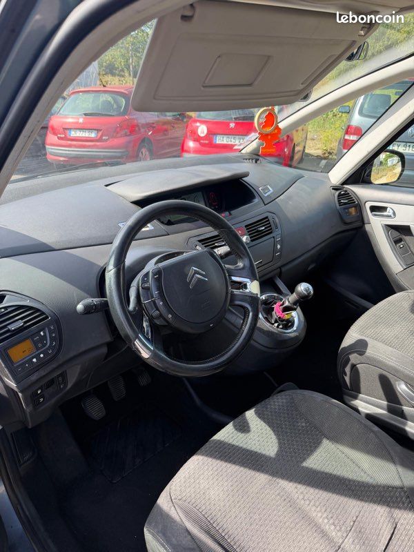 Citroën Grand C4 Picasso 1,6 l Jdi 110 cv Pack Ambiance 7 places (image 3)