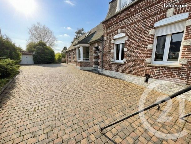 Longère 6 pièces 185 m²