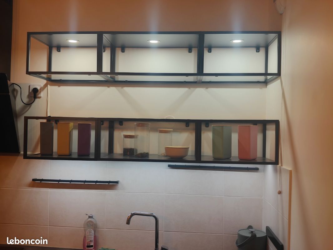 Étagère vitrée avec led intégrée (image 3)