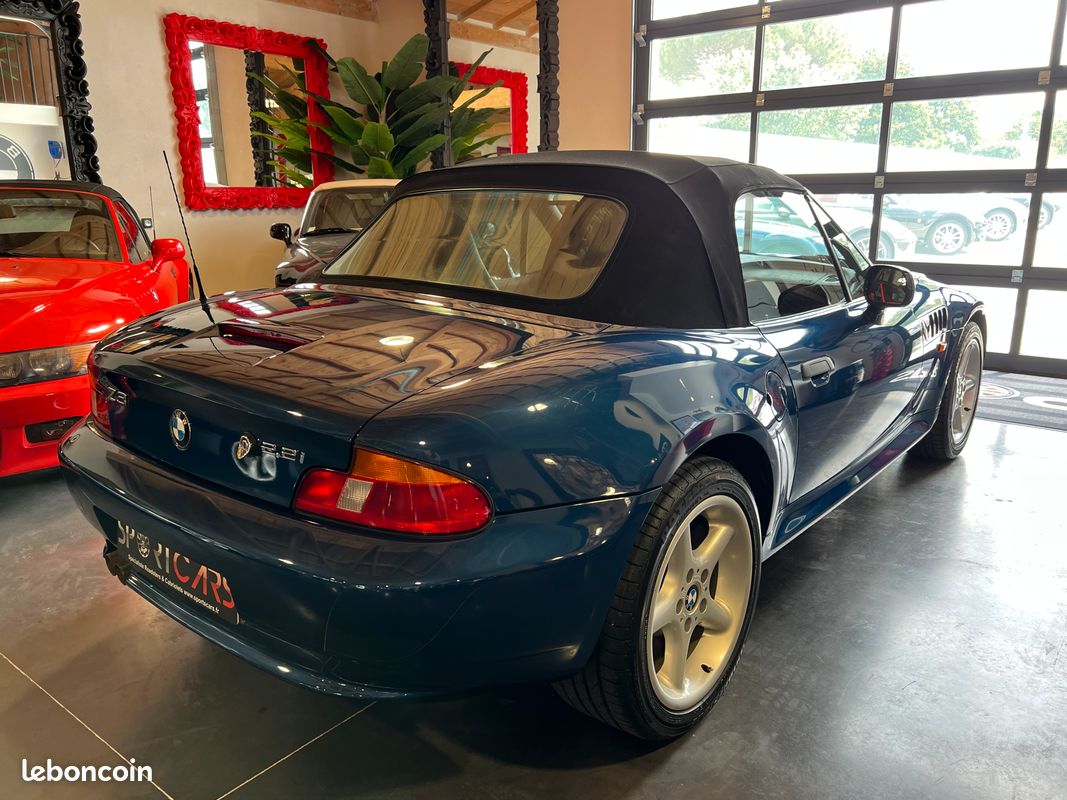 BMW Z3 2.2 6 Cylindres 170cv Phase 2 "Bleu Topaze / Cuir Classique Noir" 04/2001 SEULEMENT 65.000 km "ETAT NEUF" *LIVRAISON POSSIBLE (image 4)