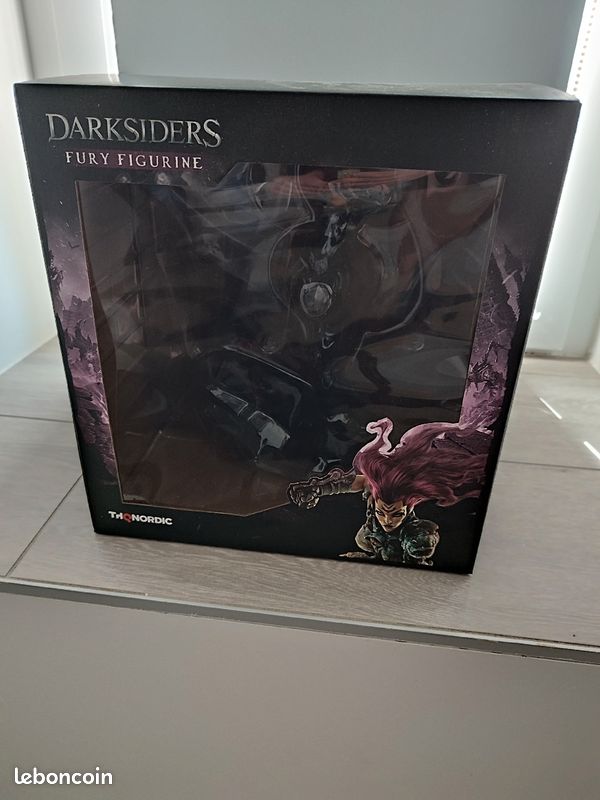 Darksiders III 3 Apocalypse Edition Fury figurine Statue 10" Rare (image 1)