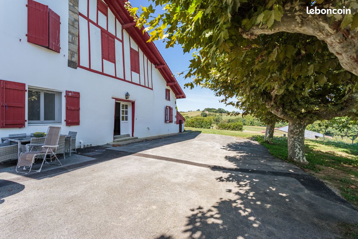 Appartement 7 pièces 291 m² · à Souraïde · 291 m² · 450 000 €