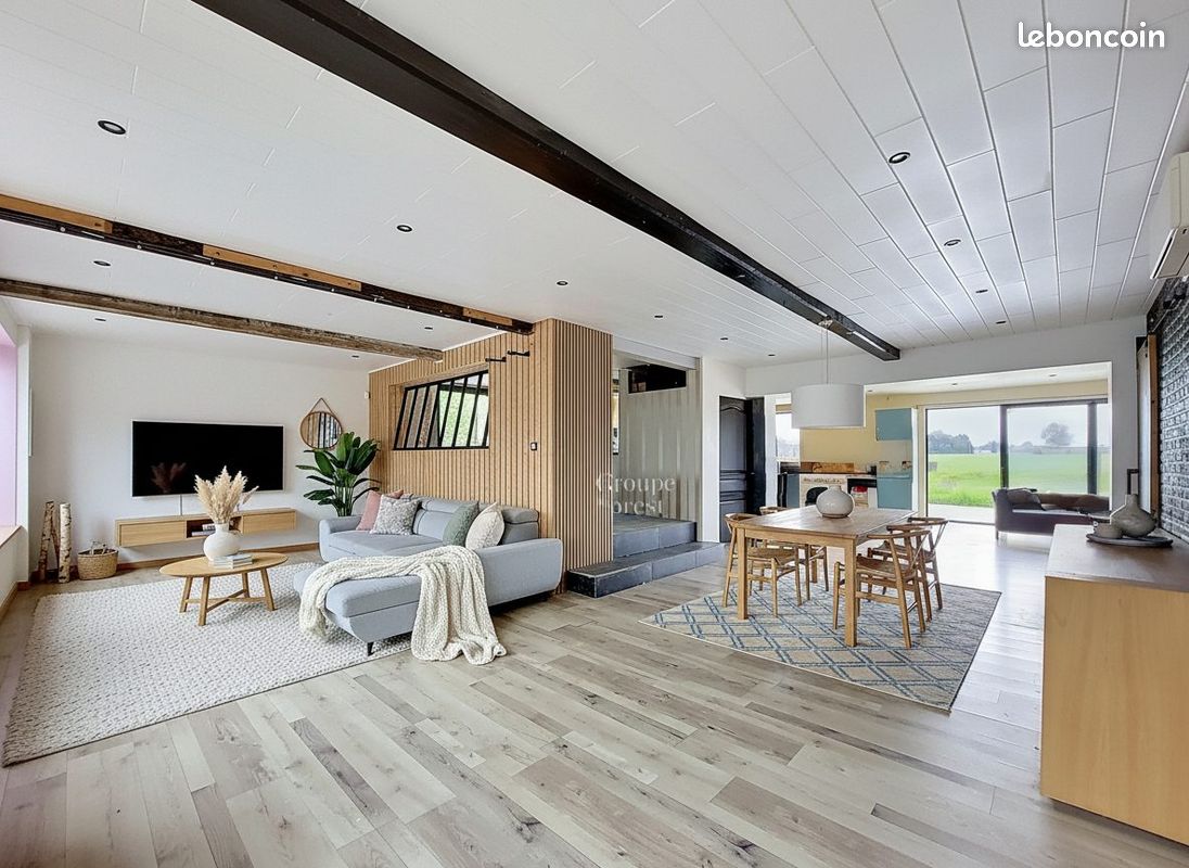 Maison 5 pièces 156 m² · à Linselles · 156 m² · 500 000 €