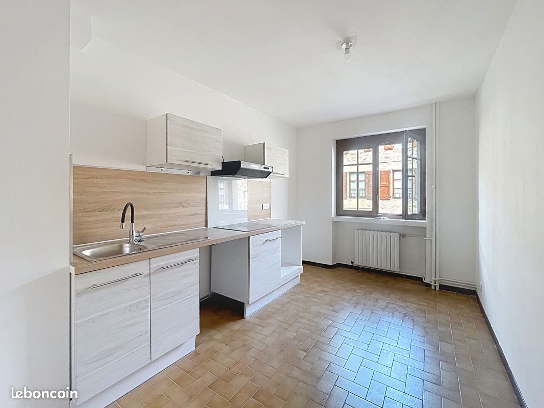 Appartement 2 pièces 56 m² · à Yssingeaux · 56 m² · 525 €/mois