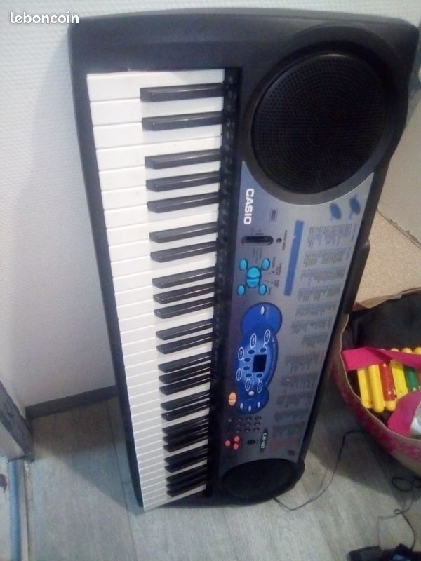 Piano (image 2)