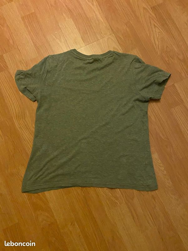 T-shirt (image 6)