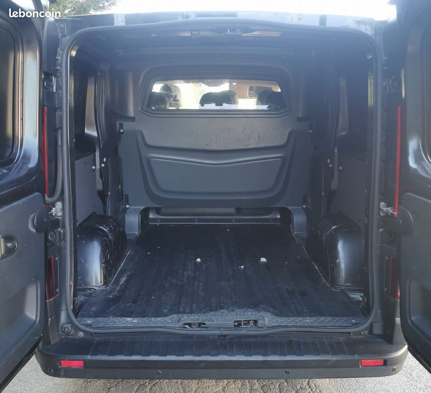 Renault trafic 1.6 dci 95 ch première main 103000 km (idem opel vivaro , nissan primastar , fiat talento etc...) (image 5)