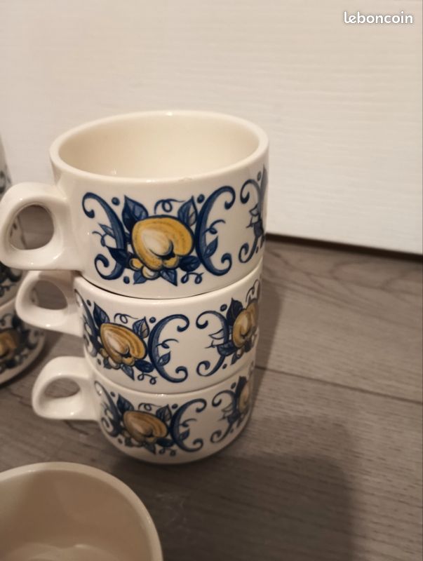 10 Tasses à Café, Thé VILLEROY & BOCH 1970 modèle CADIZ pour Clacquesin - Arts de la table